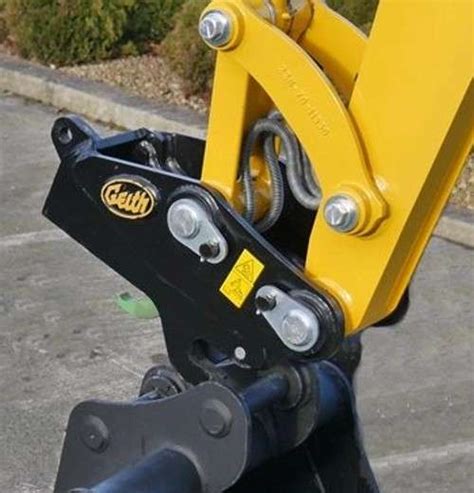 mini excavator auxiliary hydraulics|mini excavator hydraulic quick coupler.